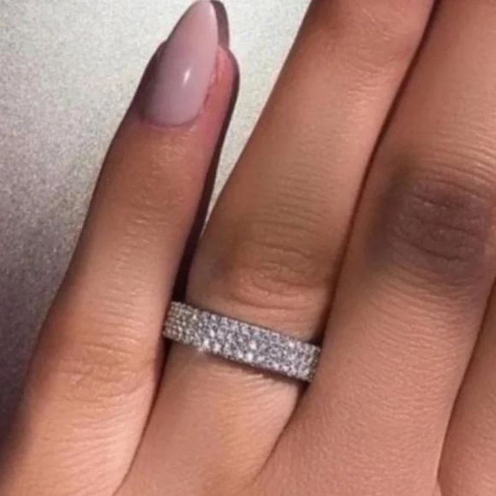 NEW FULL ETERNITY 925 STERLING SILVER DIAMOND RING, CUTE RING, SHINY RING. - Picture 2 of 5